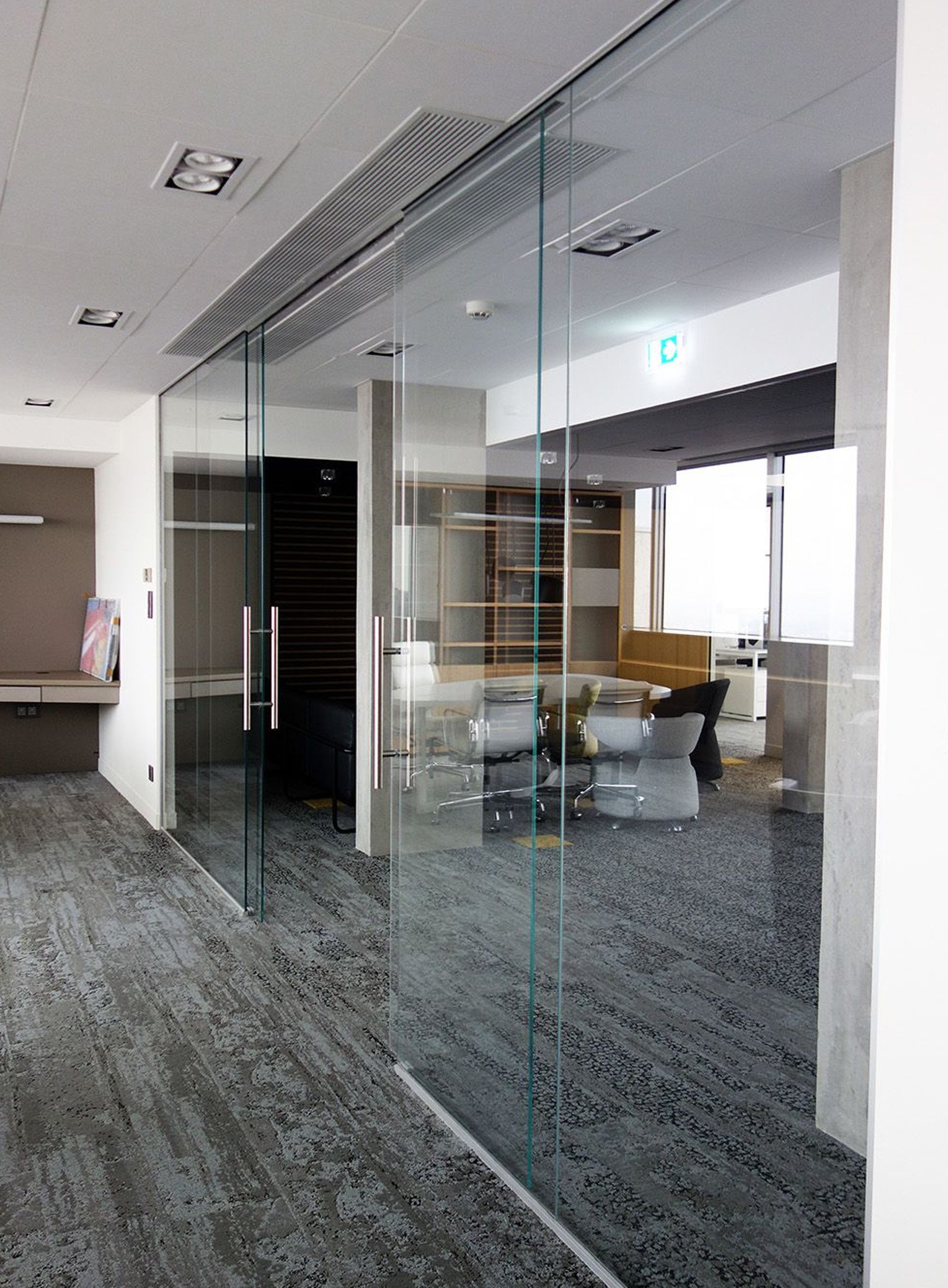 Glass Partition 4